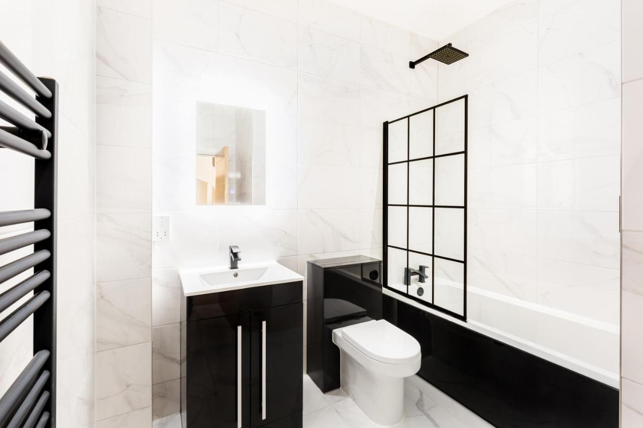 Sydenham Place - Birmingham City Centre Jewellery Quarter - A Trio Of Premium High End Town/Penthouses - 4 Bedrooms & Secure Ev Parking المظهر الخارجي الصورة